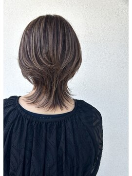 ビューティブロー ビービー(Beauty Blow B.B) 白髪ぼかし/ショートウルフ