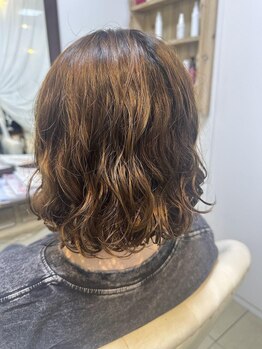 エミュ 中央駅店(eMu)の写真/【女性stylist担当】トレンドを逃さずワンポイントお洒落を楽しむ＊再現性抜群のゆるふわ感で魅力もUP☆