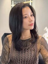 《*ミディアム×レイヤーカット*》ミディアムヘアでもスタイリングの幅が広がる万能デザイン＊[髪質改善]