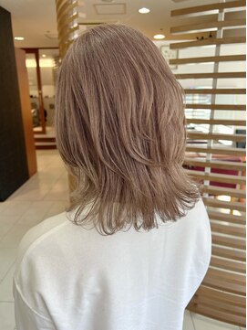 ラシェンテ エイジア 高槻(La Sente Aja) Color Lounge　シアーベージュハイライト