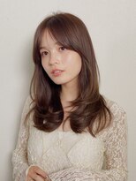 ロッカ(LOCCA) 骨格ウェーブタイプに似合うミディアムレイヤースタイル