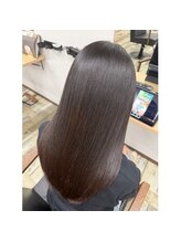 髪のお悩みに寄り添い、理想の艶髪へ導くこだわり施術。一人ひとりに合わせた施術をご提案します！