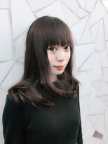 パティオン(PATIONN)&nbsp;透明感のある切りっぱなしワンレンセミロング【表参道青山原宿】