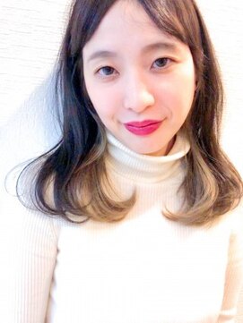 ローランド(Rowland) インナーカラー！グレージュ！ミディアムボブ