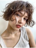 shortbob random curl