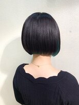 ボアソルテ(Boa Sorte)&nbsp;ターコイズグリーンのインナーカラー×ボブ