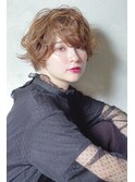 ハイトーンカラー×ステップボーンカット×キャラメルベージュ