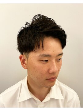 バチカ(BATICA) ビジネススパイラルパーマ アップバングスタイル