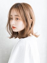 リリーオブザベイス(Lily of the Vase)&nbsp;くびれ、外ハネ、ミディアム