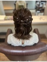 ディア(.eer)&nbsp;ゆるふわハーフアップ♪