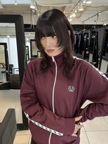 アクアオモテサンドウ(ACQUA omotesando) △大人可愛いロングウルフカットレイヤーカットボルドーカラー