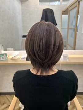 エクラートリアーラ 藤沢店(ECLART Reala) 柔らかベージュ白髪ぼかし♪ウルフカット