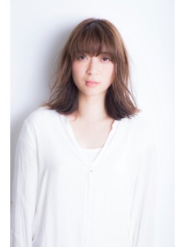 クア(qua) お手入れ簡単♪ゆるふわ外ハネ