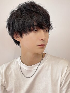 フイ 新宿3丁目(Hui) フェザーパーマ/グレーブルーカラー/刈り上げショートパンク