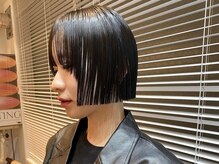 ■クオルシアカラー■ブリーチなしの黒髪でも光をまとうようなツヤのある高発色なカラーを楽しめる☆