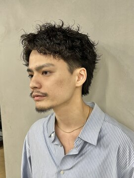 ラヴィズムバイフィフス(LUVISM by fifth) スパイラルパーマ大人ショート短髪パーマ新潟万代