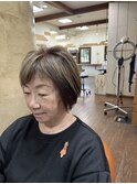白髪を活かしたハイライトスタイル