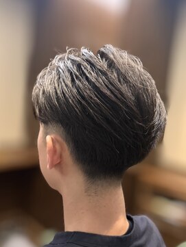 ザバーバー 日本橋高島屋SC(THE BARBER) ツーブロックパートスタイル バーバー/メンズカット