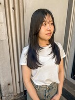 オリ(oli)&nbsp;透明感グレーとレイヤーカット