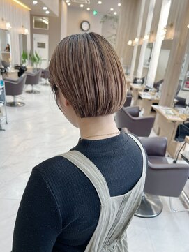 コンパクトミニボブ