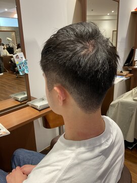アミカ シーモール店(Amica) メンズ刈り上げカット