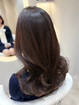 ロンド リリー 銀座(Lond Lily) ◆暗めカラー/韓国風巻き/レイヤー/髪質改善/縮毛矯正/銀座