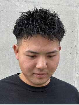 グラッシー(GLASSY) テーパーフェード/ピンパーマ/スパイキーベリーショート☆