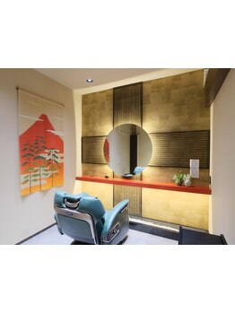 ルームごとにコンセプトの違う個性的な３種類の個室をご用意。VIPルームのような上質空間でトータルケアを!