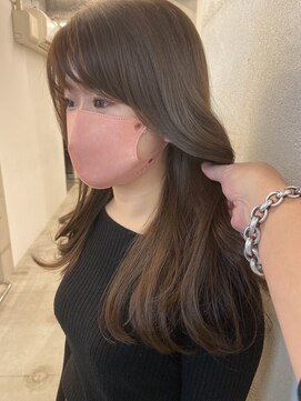 フォンズ(FONS) 小顔に見せるオルチャンヘア 流れる顔まわり シアーブラウン