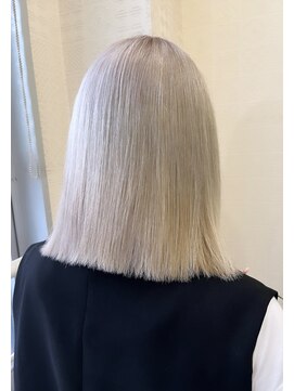 バーニッシュ(VARNISH) ホワイトブロンド