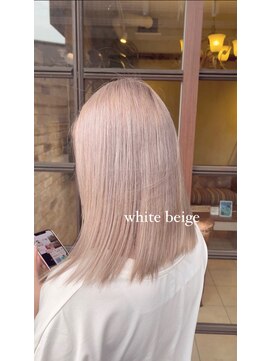 リーヘア(Ly hair) white beige♪
