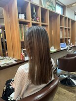 クネア(kunea)&nbsp;カシミヤストレート/さら艶ストレート/ハイライト