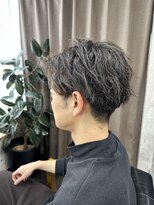 トゥーミー(to mee)&nbsp;【メンズ】大人気！束感抜群フェザーパーマ♪【小松】