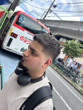 バーバー キング(BARBER KING) スキンフェード