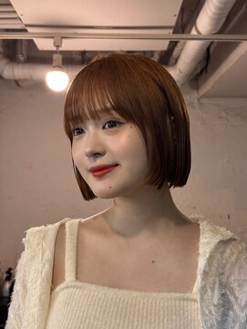 ファルベ(Farbe) ミニボブ オレンジ 艶カラー 小顔カット ワイドバング