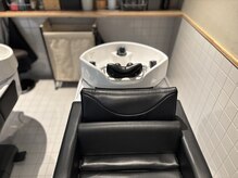 アウラ ヘア デザイン(aura hair design)の雰囲気（極上のシャンプ－で癒されてください。ご来店お待ちしています。）