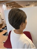 グレーカラー,アシメショート,刈り上げ,ブリーチ【草加】