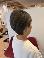アズールサン 草加西口店(azule-sun)&nbsp;グレーカラー,アシメショート,刈り上げ,ブリーチ【草加】