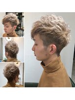 ホロホロヘアー(Hair)&nbsp;ホワイトベージュツーブロックスタイル