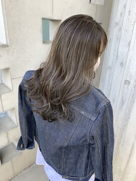 リバレッジ 広尾(Leverage) ナチュラルハイライトグレージュ:Kazuma Osumi