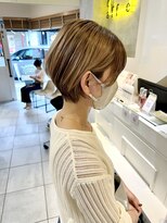 ネオリーブカフ 鶴ヶ峰店(Neolive caff)&nbsp;前下がりショート　ハイトーン　ハイライト　白髪ぼかし