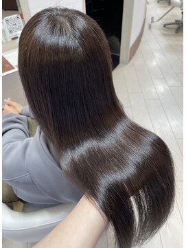 アミーベル(AMI a BELLE) 髪質改善で大人の艶髪へ【縮毛矯正も髪の栄養補給と同時進行◎】