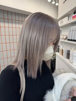 ペレ 渋谷(PELE)&nbsp;イメチェン/ホワイトブロンド/外ハネボブ/ワイドバング/渋谷