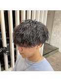 波パーマ　刈り上げ　ツーブロック　マッシュ