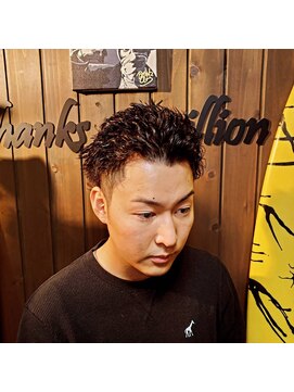 サンフラット(Sun Flat) スパイキーショート×ツーブロック