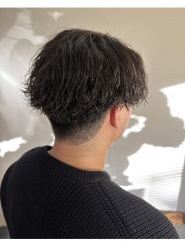 シャドウパーマ