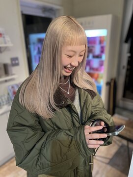 フラミンゴバイカーニバル 江古田(Flamingo by carnival) [yuika]ホワイトブロンド×オン眉