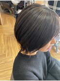 ハイライトカラーで魅せる立体感レイヤーボブ