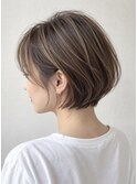 ショートボブ　丸みショート　白髪ぼかしハイライト名東区美容室