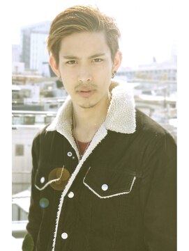 ワースホワイル(WORTH WHILE) 一瞬で決まるサイドバック!